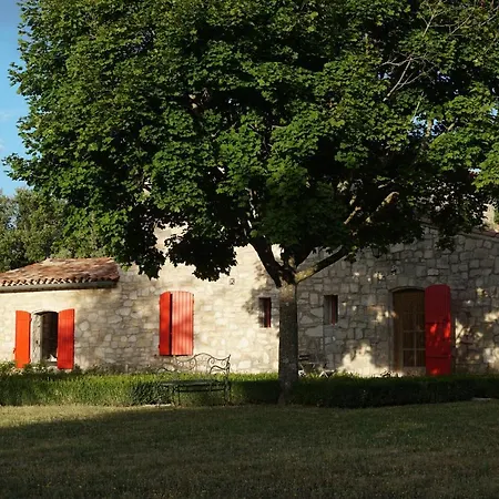 Les Nefliers Holiday home *