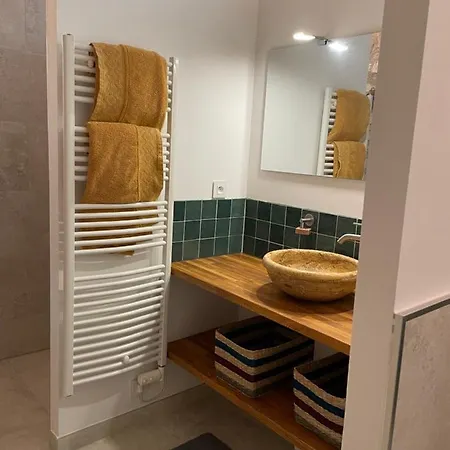 Les Nefliers Дом отдыха